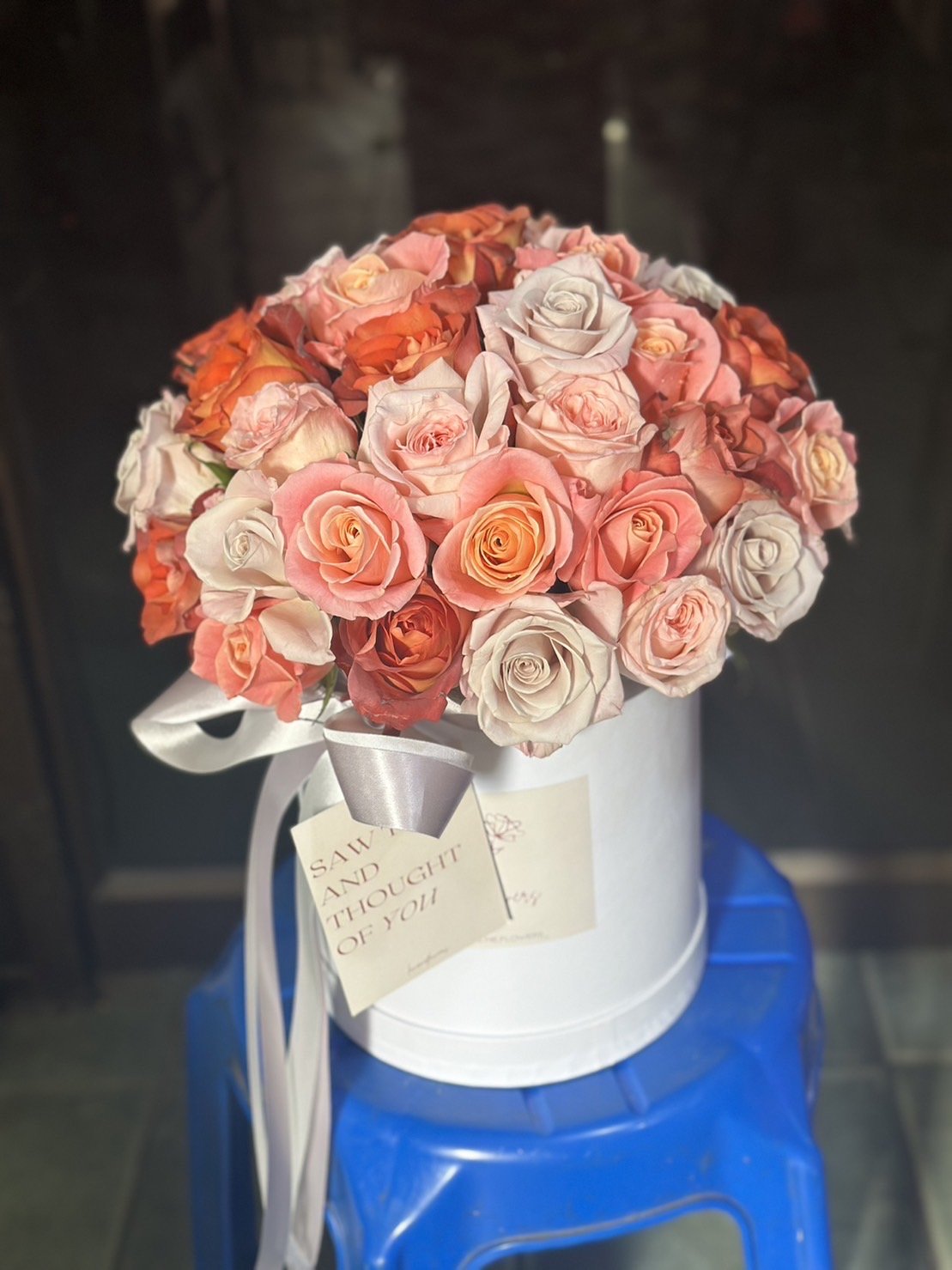 30 Multicolor Roses - FlowerBox