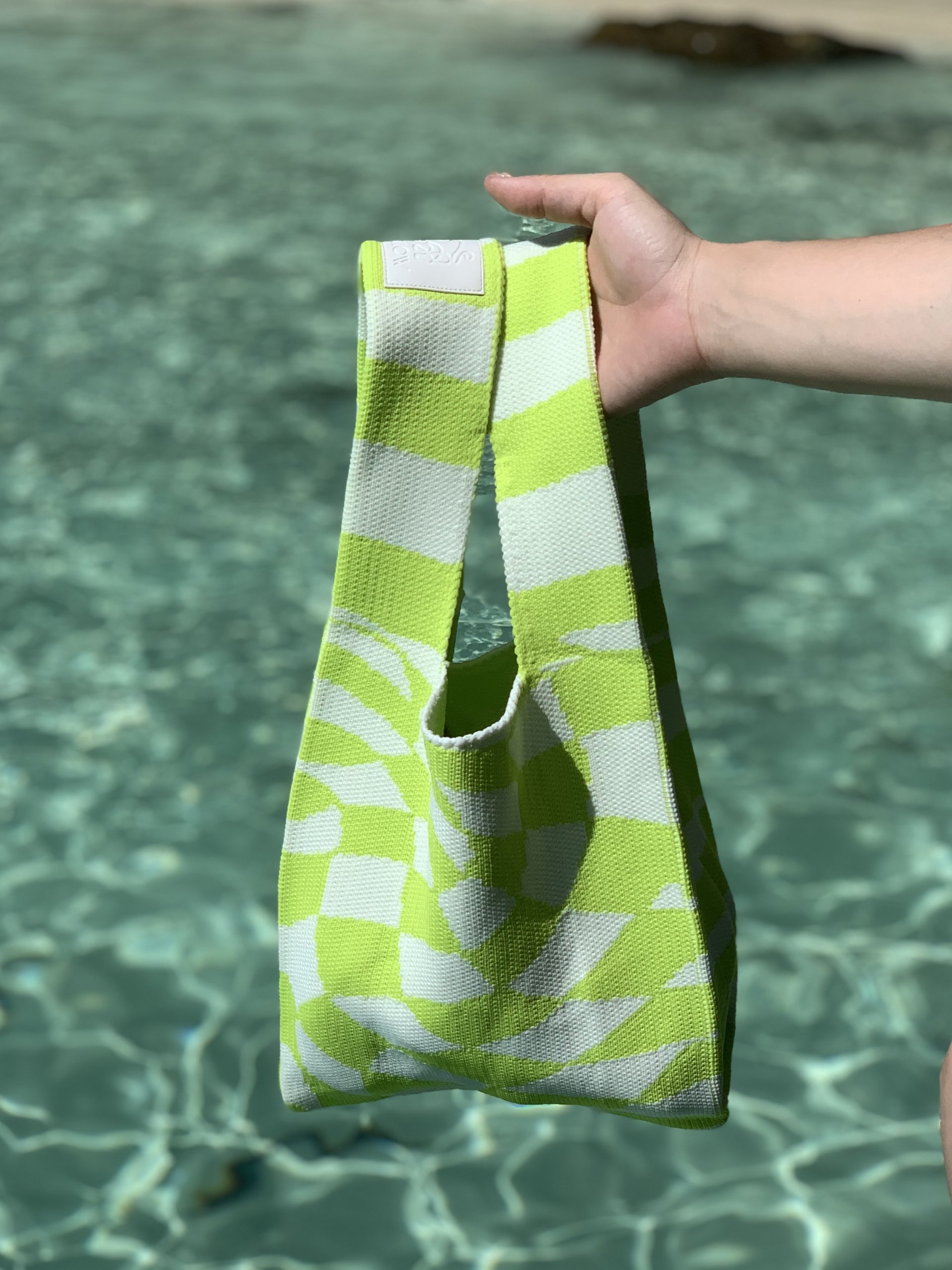 # 5 VACAY TOTE (LIME)