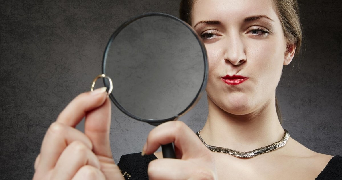 วิธีดูและสังเกตเพชรแท้-เพชรเทียม ให้ชัวร์เหมือนคนดูเป็น วิธีดูและสังเกตเพชรแท้-เพชรเทียม ให้ชัวร์เหมือนคนดูเป็น