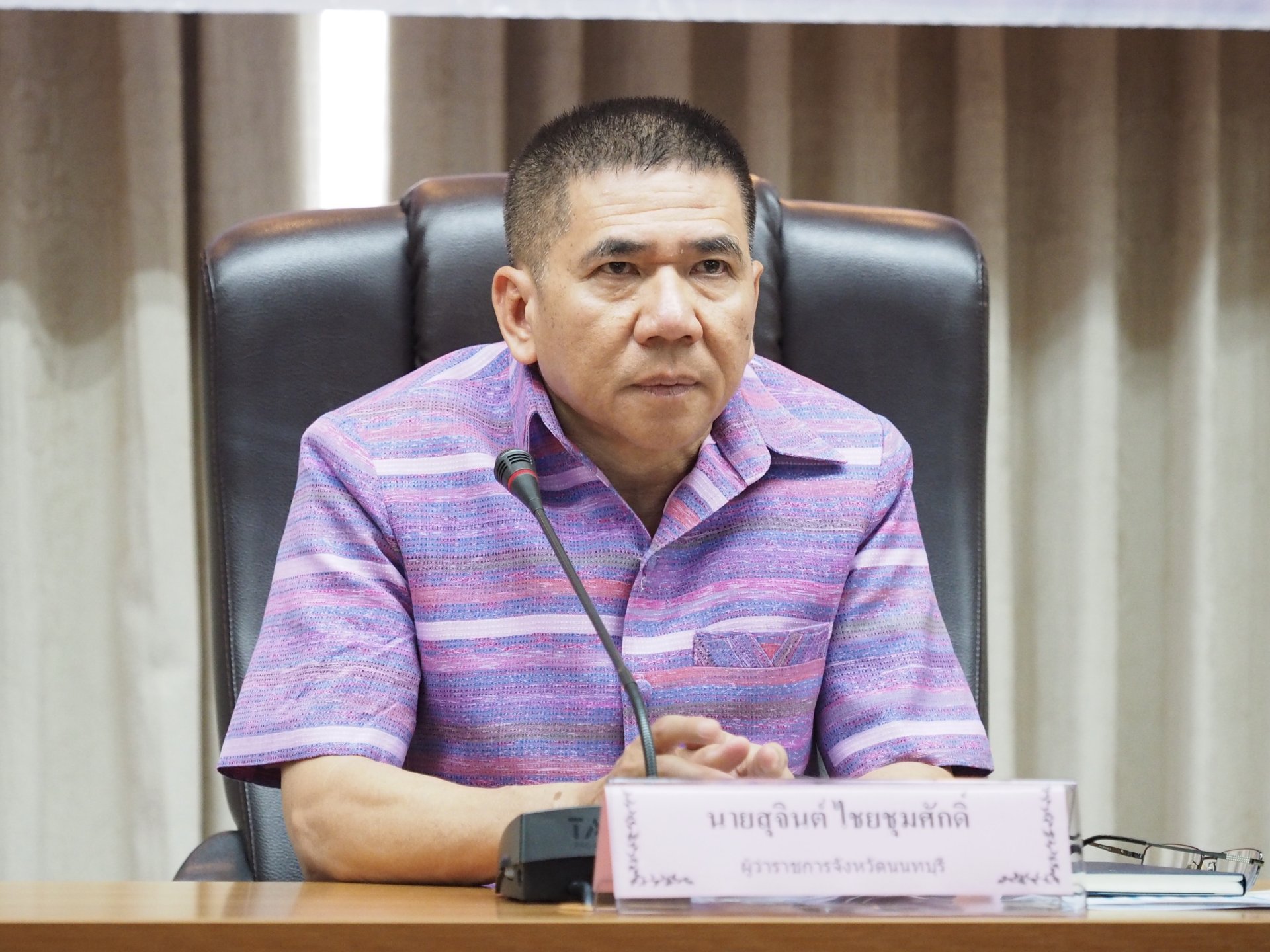 ผู้ว่าฯนนทบุรี สั่งปิดร้านสะดวกซื้อ 5 ทุ่มถึงตี 5 ป้องกันโควิด-19 ผู้ว่าฯนนทบุรี สั่งปิดร้านสะดวกซื้อ 5 ทุ่มถึงตี 5 ป้องกันโควิด-19