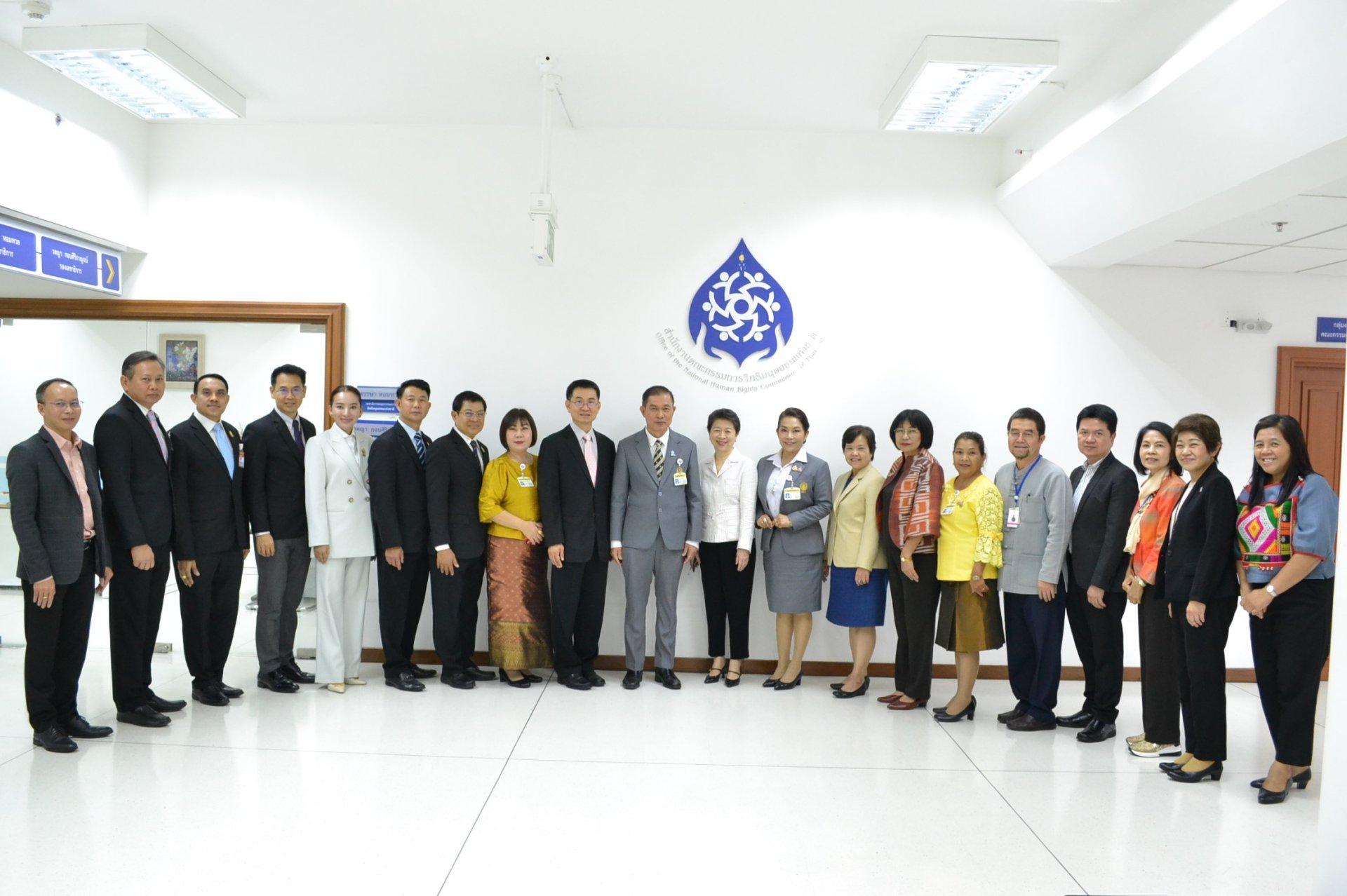 กมธ.องค์กรอิสระฯวุฒิสภา หารือและแลกเปลี่ยนข้อคิดเห็นกับคณะกรรมการสิทธิมนุษยชนแห่งชาติ กมธ.องค์กรอิสระฯวุฒิสภา หารือและแลกเปลี่ยนข้อคิดเห็นกับคณะกรรมการสิทธิมนุษยชนแห่งชาติ