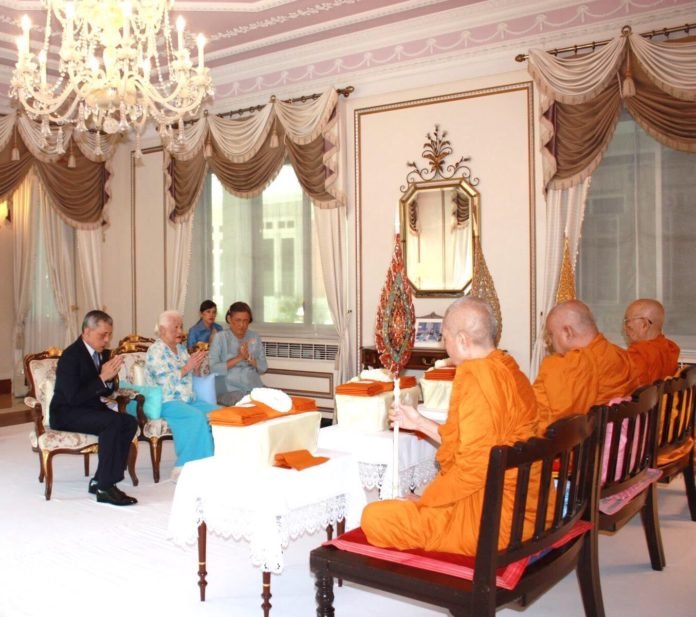 พสกนิกรสุดปีติ พระราชินี ในรัชกาลที่ 9 ทรงบำเพ็ญพระราชกุศลส่วนพระองค์ พสกนิกรสุดปีติ พระราชินี ในรัชกาลที่ 9 ทรงบำเพ็ญพระราชกุศลส่วนพระองค์