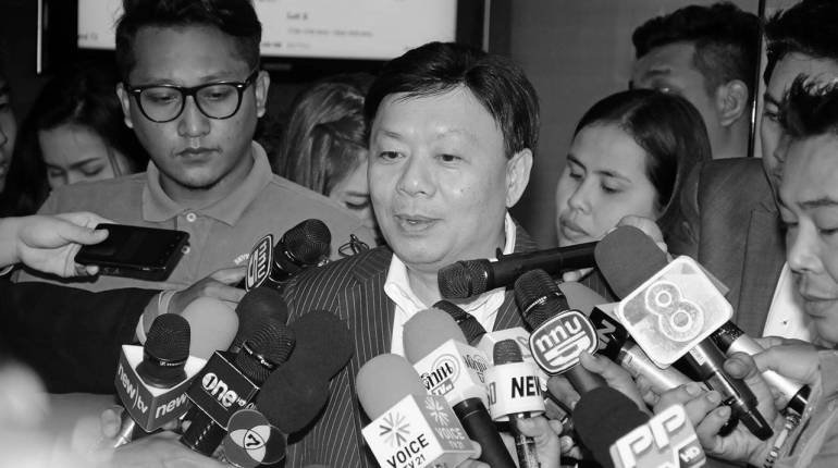 "ฐากร"นั่งเลขาฯกสทช.ต่ออีกวาระ "ฐากร"นั่งเลขาฯกสทช.ต่ออีกวาระ