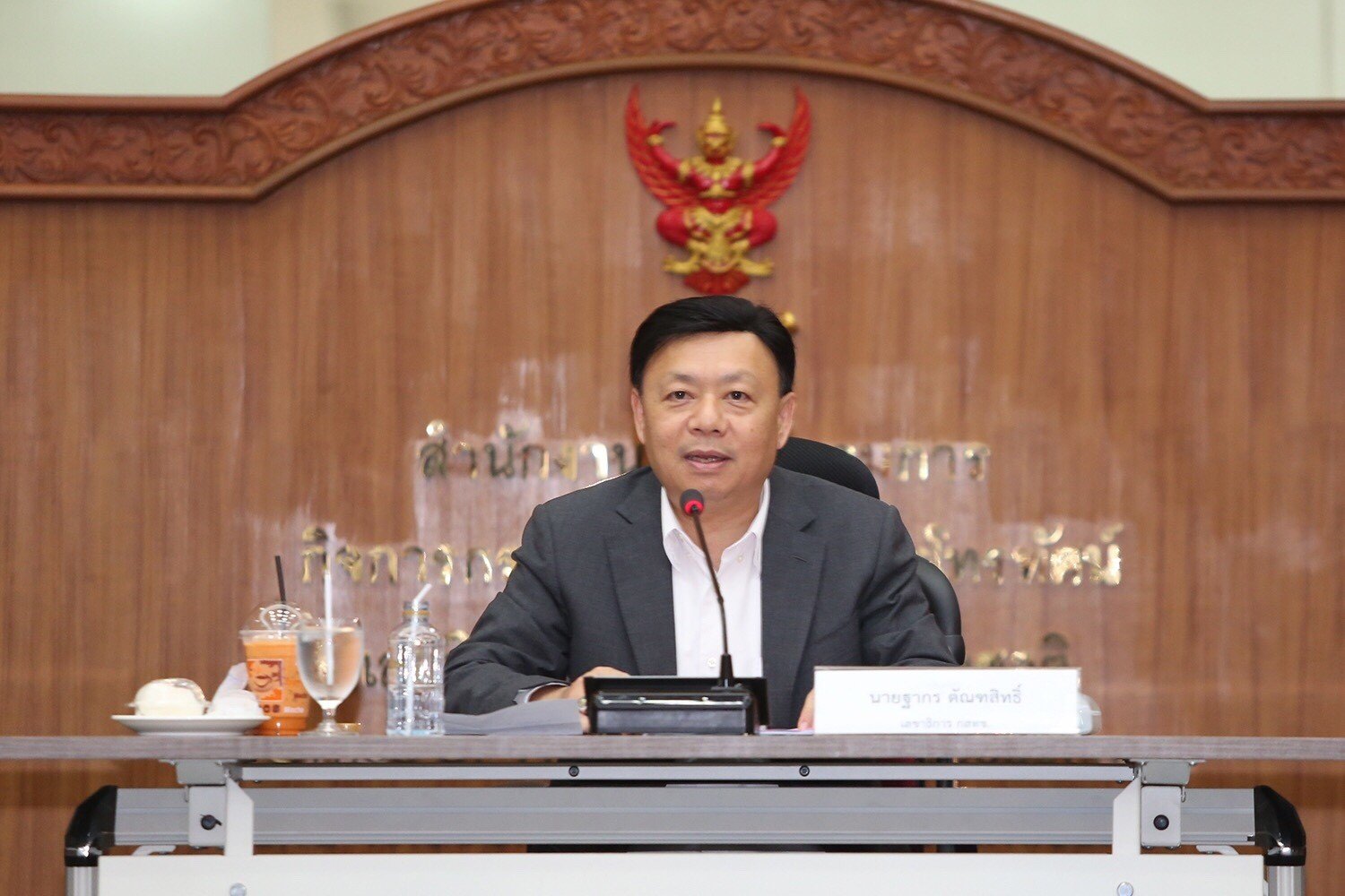 กสทช. มติเรียกคืนคลื่นวิทยุรวม 537 คลื่นภายในเมษายน 2560 กสทช. มติเรียกคืนคลื่นวิทยุรวม 537 คลื่นภายในเมษายน 2560