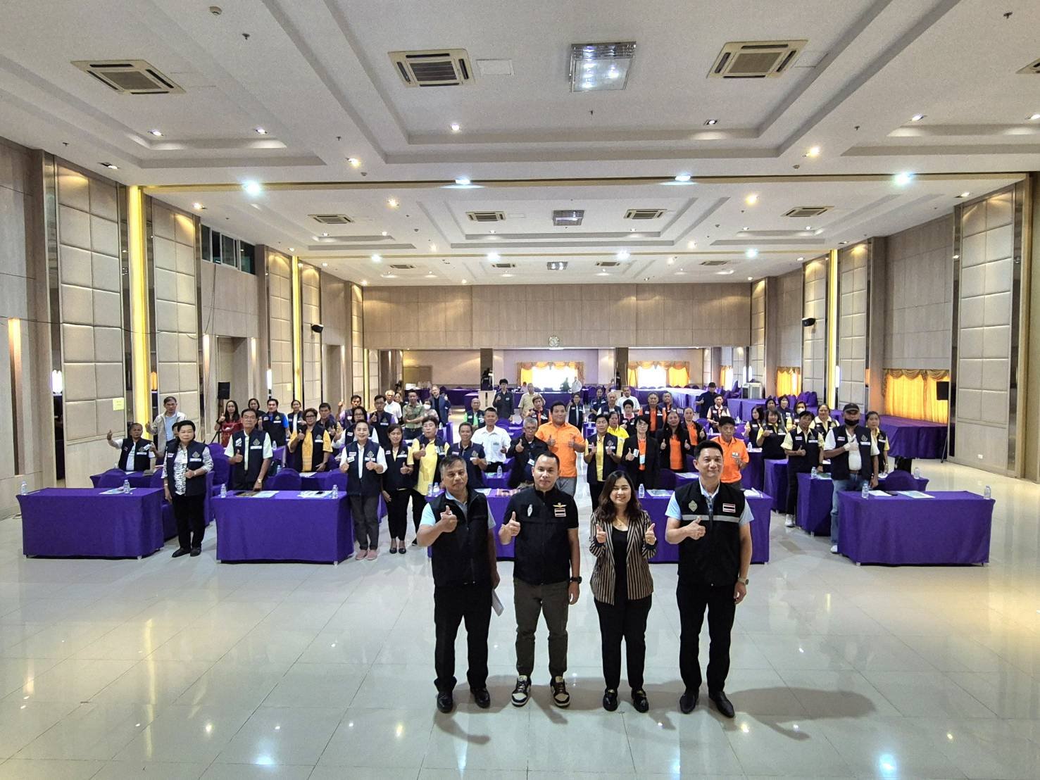 กกต.นนทบุรี จัดโครงการบูรณาการความร่วมมือของทุกภาคส่วนซึ่งสมัครใจปฏิบัติหน้าที่เป็นผู้ช่วยเหลือการปฏิบัติงานหรือเป็นผู้สังเกตการณ์การเลือกสมาชิกวุฒิสภา (สว.) กกต.นนทบุรี จัดโครงการบูรณาการความร่วมมือของทุกภาคส่วนซึ่งสมัครใจปฏิบัติหน้าที่เป็นผู้ช่วยเหลือการปฏิบัติงานหรือเป็นผู้สังเกตการณ์การเลือกสมาชิกวุฒิสภา (สว.)