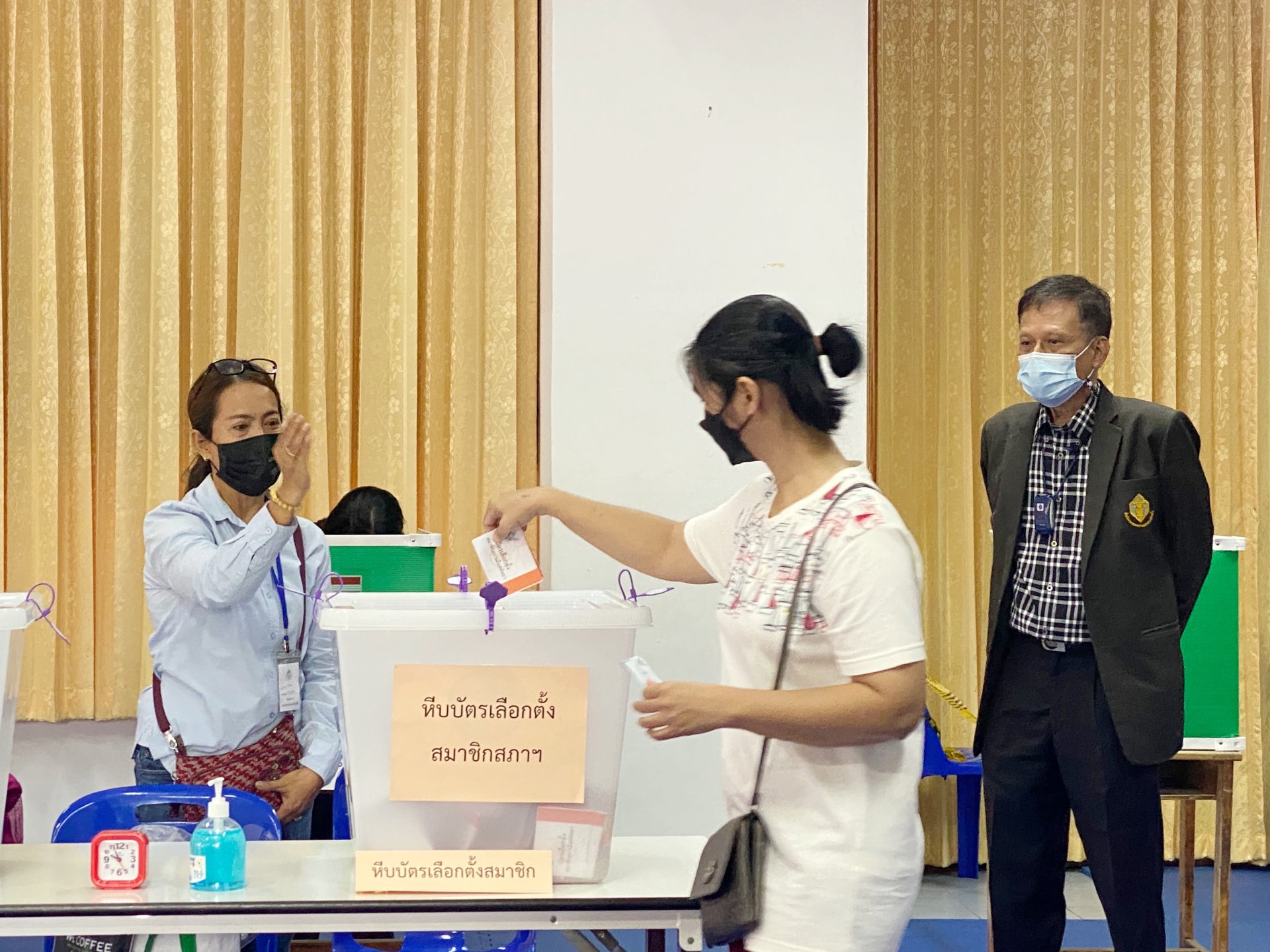 กกต.ลงพื้นที่ตรวจเยี่ยมความเรียบร้อยหน่วยเลือกตั้ง "นายกเมืองพัทยา" กกต.ลงพื้นที่ตรวจเยี่ยมความเรียบร้อยหน่วยเลือกตั้ง "นายกเมืองพัทยา"