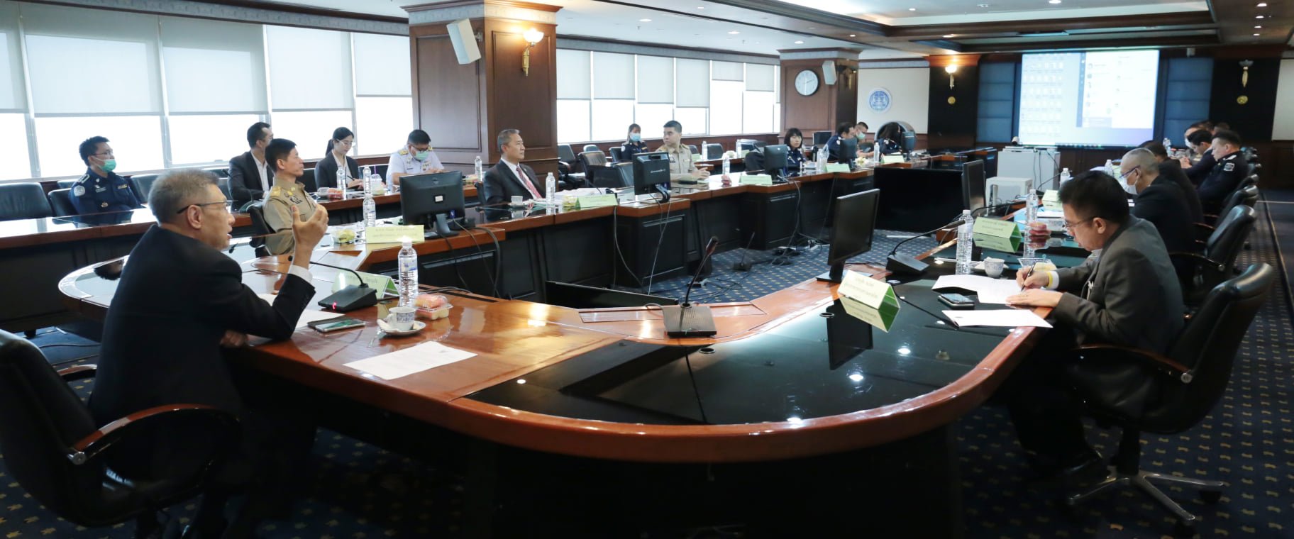 เลขาฯ ป.ป.ท.ร่วมประชุมคณะกรรมการตรวจสอบการกระทำความผิดกรณีสถานที่เล่นการพนัน เลขาฯ ป.ป.ท.ร่วมประชุมคณะกรรมการตรวจสอบการกระทำความผิดกรณีสถานที่เล่นการพนัน