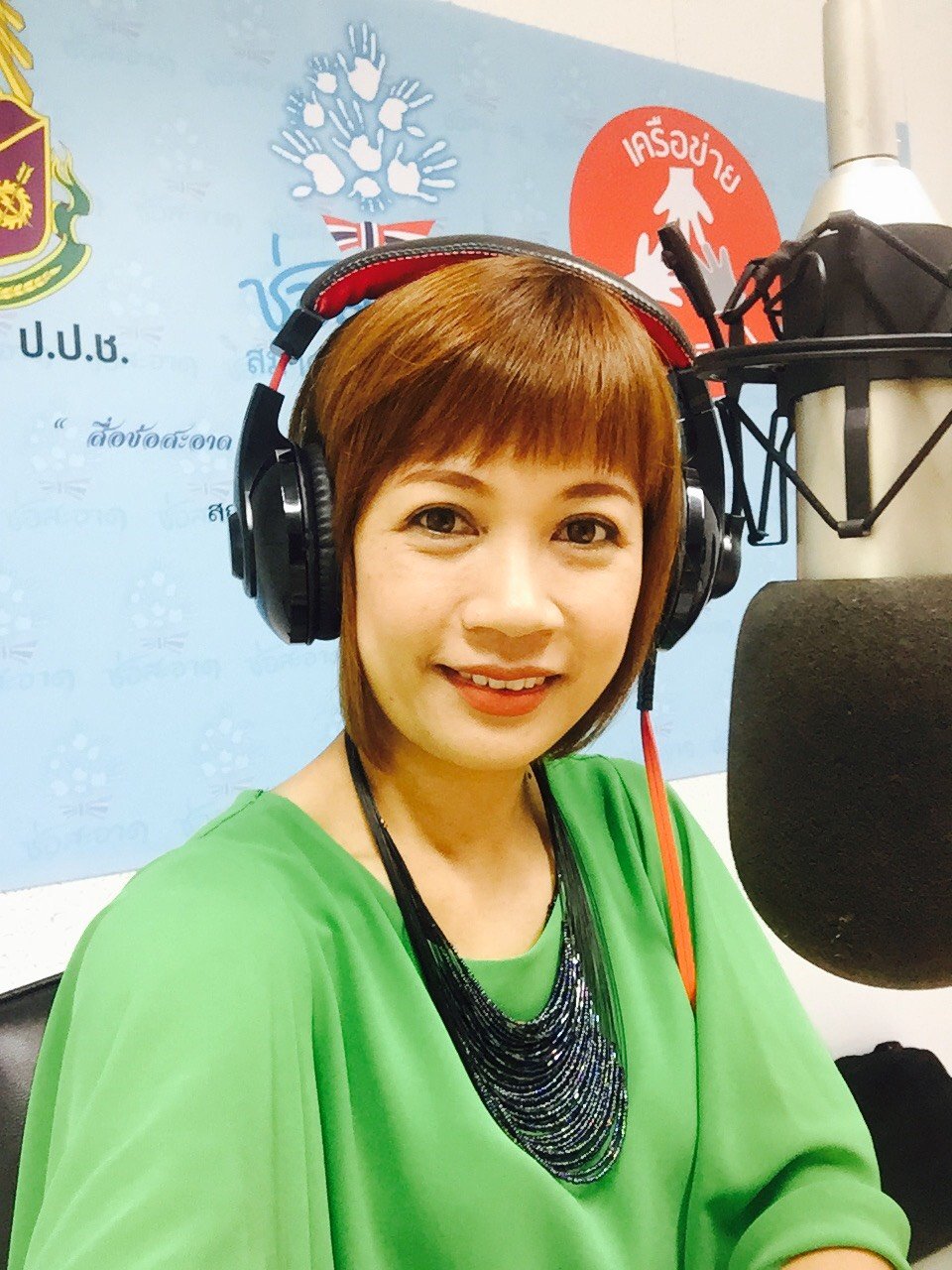 รายการ “คลื่นชุมชนถนนปลอดภัย” วันพฤหัสบดีที่ 16 พฤศจิกายน 2560 เวลา 19.30-20.00 น. รายการ “คลื่นชุมชนถนนปลอดภัย” วันพฤหัสบดีที่ 16 พฤศจิกายน 2560 เวลา 19.30-20.00 น.