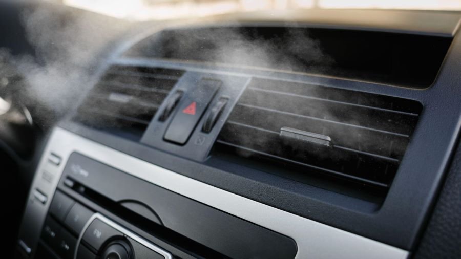 แอร์รถยนต์ไม่เย็น เกิดจากอะไร พร้อมวิธีแก้ไขและการดูแลที่ถูกต้อง แอร์รถยนต์ไม่เย็น เกิดจากอะไร พร้อมวิธีแก้ไขและการดูแลที่ถูกต้อง