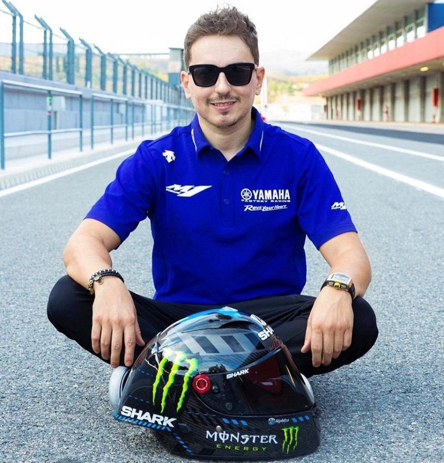 'ลอเรนโซ' ไม่เคยคิดมาก่อนว่า 'รอสซี' จะย้ายซบทีม SRT 'ลอเรนโซ' ไม่เคยคิดมาก่อนว่า 'รอสซี' จะย้ายซบทีม SRT