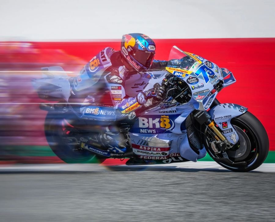 ไม่แฟร์! อเล็กซ์ มาร์เกซ โวย 'Long Lap' แต่ละสนามไม่เท่ากัน