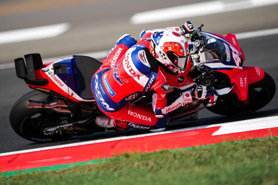 อเล็กซ์ เอสปาร์กาโร ฟันธง! MotoGP 2027 ขี่ง่ายขึ้น แต่ดราม่าเดือดกว่าเดิม