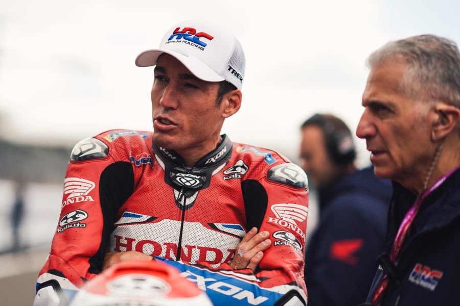 อเล็กซ์ เอสปาร์กาโร ซูฮกฟอร์ม โยฮันน์ ซาร์โก แต่ย้ำ HONDA ยังต้องแก้แรงสั่น!