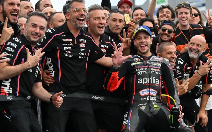 มาร์โก เบซเซคกี รับภาระพัฒนา Aprilia ช่วงไร้คู่หู ฆอร์เก มาร์ติน