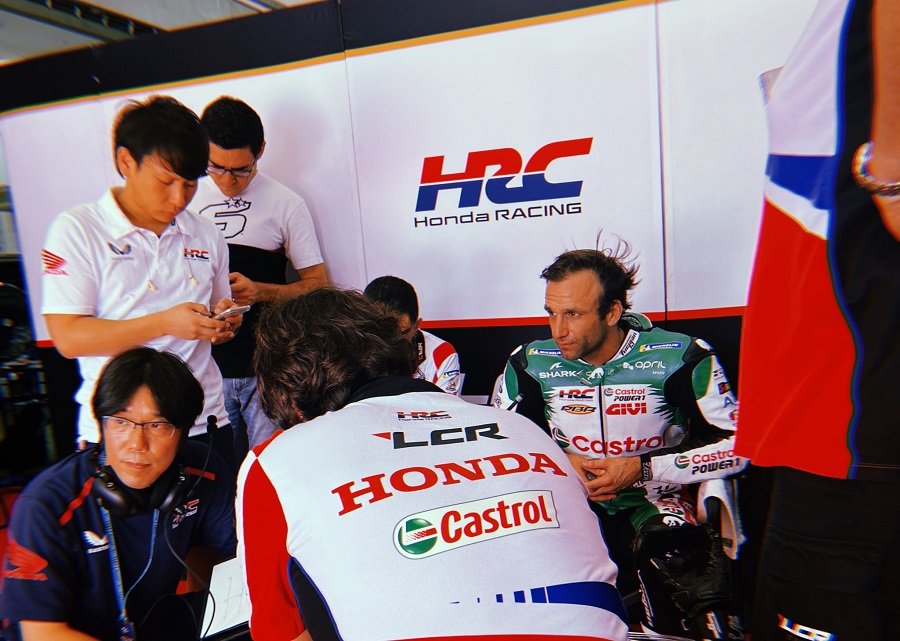 พี่ไม่ได้มาเล่นๆ 'HONDA' ใช้วิศวกร 80 คนในเซปังเทสต์! พี่ไม่ได้มาเล่นๆ 'HONDA' ใช้วิศวกร 80 คนในเซปังเทสต์!