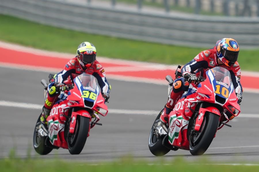 โรมาโน อัลเบเซียโน ชี้จุดอ่อน HONDA ที่ต้องแก้ไขใน MotoGP 2025 โรมาโน อัลเบเซียโน ชี้จุดอ่อน HONDA ที่ต้องแก้ไขใน MotoGP 2025