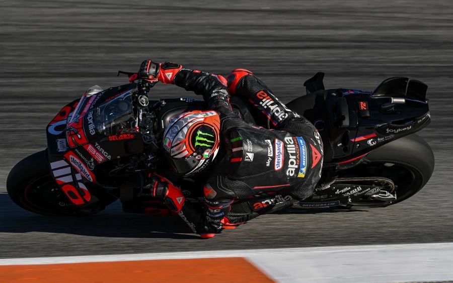 2 สนามติด! มาร์โก เบซเซคกี คว้าโพล Valencia Grand Prix 2025