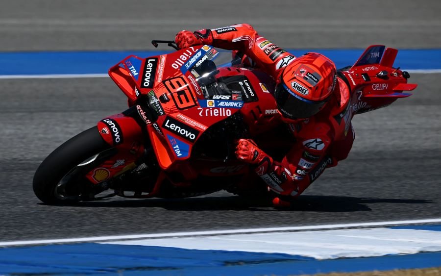 ศึกแห่งสายเลือด! มาร์ก มาร์เกซ เฉือน อเล็กซ์ มาร์เกซ คว้าชัย PT Grand Prix of Thailand 2025 ศึกแห่งสายเลือด! มาร์ก มาร์เกซ เฉือน อเล็กซ์ มาร์เกซ คว้าชัย PT Grand Prix of Thailand 2025