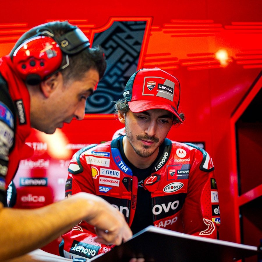 'เป็กโก้' กังวลบรรยากาศในทีมเปลี่ยนไปเมื่อ 'มาร์เกซ' มาแชร์การาจใน MotoGP 2025 'เป็กโก้' กังวลบรรยากาศในทีมเปลี่ยนไปเมื่อ 'มาร์เกซ' มาแชร์การาจใน MotoGP 2025