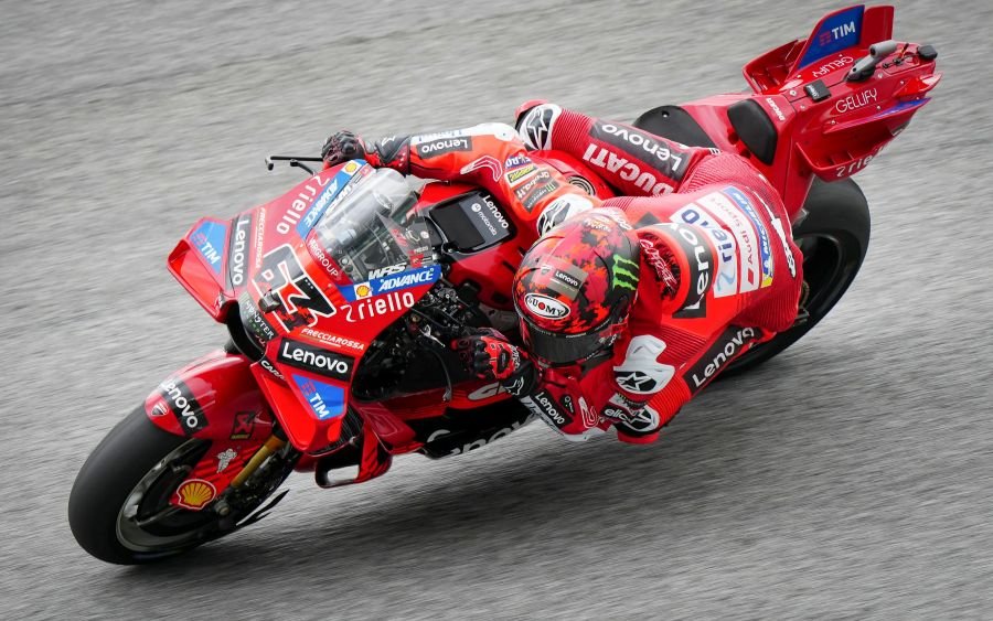 DUCATI กวาดแถวหน้า! เป็กโก้ บันญาญา คว้าโพล Malaysian Grand Prix 2025 DUCATI กวาดแถวหน้า! เป็กโก้ บันญาญา คว้าโพล Malaysian Grand Prix 2025