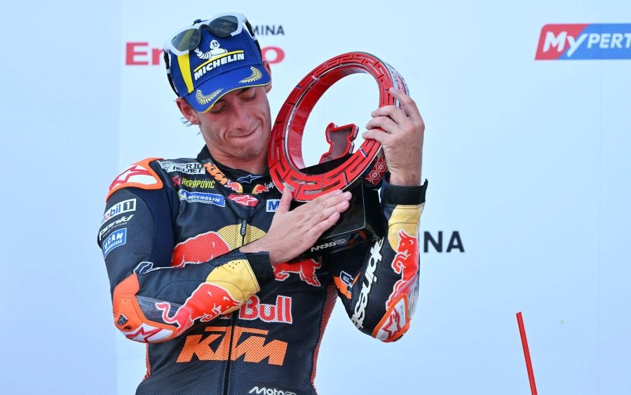 เจ็บแต่ไม่ถอย! เปโดร อคอสต้า ฮึดสู้ศึกชิงโพเดียมสุดโหดใน Indonesian Grand Prix 2025