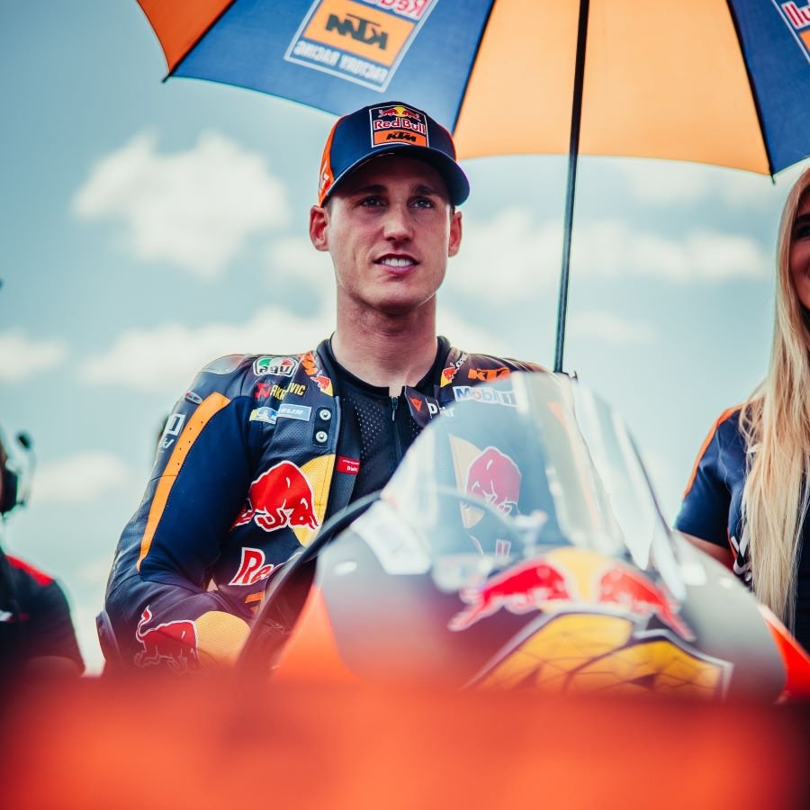 'โพล เอสปาร์กาโร' คาด 'DUCATI' จะเริ่มสูญเสียอำนาจใน MotoGP 2025 'โพล เอสปาร์กาโร' คาด 'DUCATI' จะเริ่มสูญเสียอำนาจใน MotoGP 2025