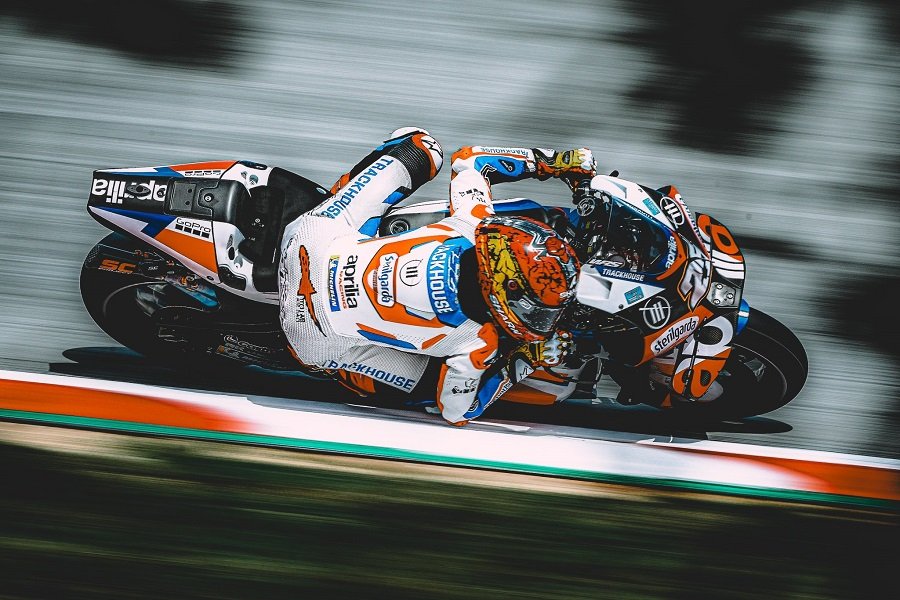 ราอูล เฟอร์นันเดซ เสียน้ำตาหลังขึ้นนำครั้งแรกแล้วพลาดล้ม! ราอูล เฟอร์นันเดซ เสียน้ำตาหลังขึ้นนำครั้งแรกแล้วพลาดล้ม!