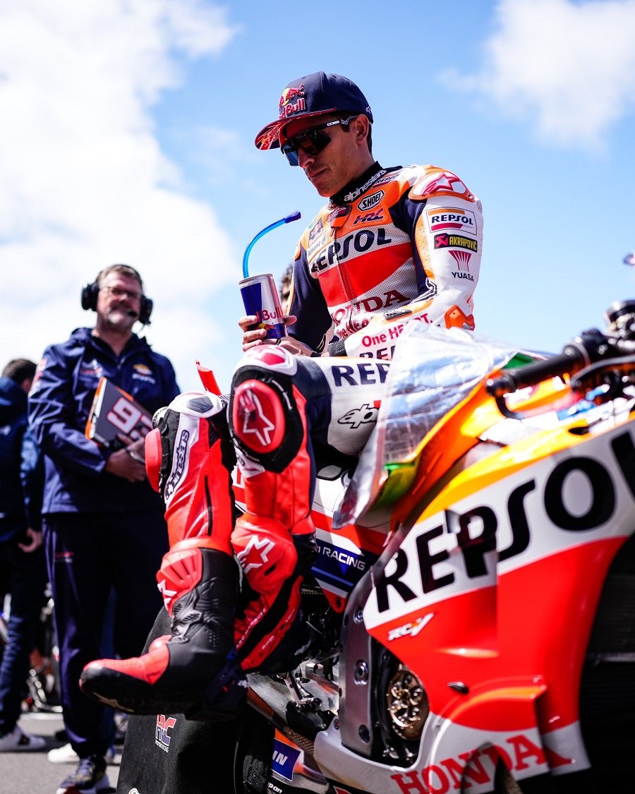 แจ็ค มิลเลอร์ : มันคงวิเศษมากหาก KTM ได้เซ็นสัญญากับ มาร์ก มาร์เกซ แจ็ค มิลเลอร์ : มันคงวิเศษมากหาก KTM ได้เซ็นสัญญากับ มาร์ก มาร์เกซ