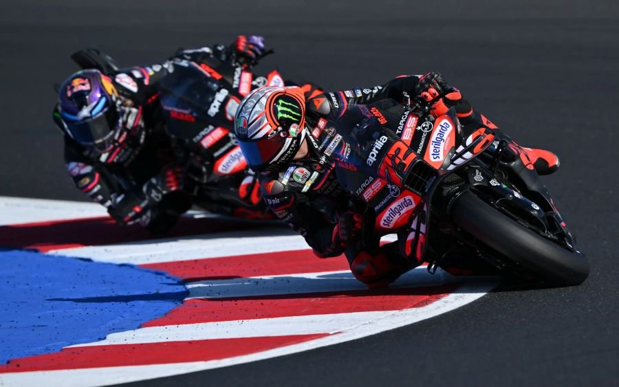 Aprilia ยืนยันคู่แข่งทุ่มเงินมหาศาลล่าตัว เบซเซคกี - มาร์ติน ร่วมทีมใน MotoGP 2027