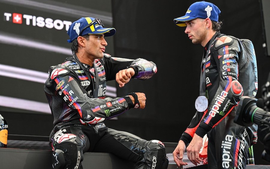 บอส Aprilia ชี้ 2 จุดสำคัญที่ มาร์ติน เหนือกว่า เบซเซคกี ในศึกชิงแชมป์โลก MotoGP 2026
