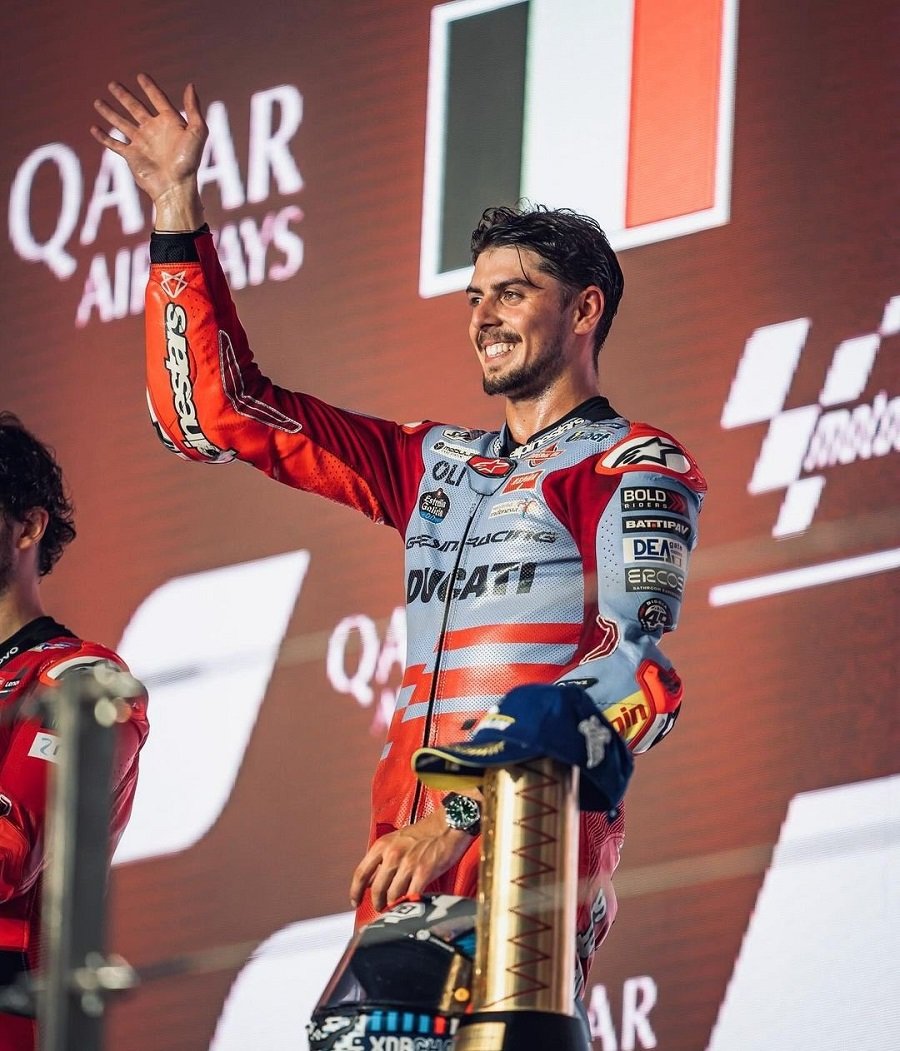 ฟาบิโอ ดิ จิอันนันโตนิโอ เผยความหมายสัญญาณ 'Mapping 8' จาก Gresini ฟาบิโอ ดิ จิอันนันโตนิโอ เผยความหมายสัญญาณ 'Mapping 8' จาก Gresini