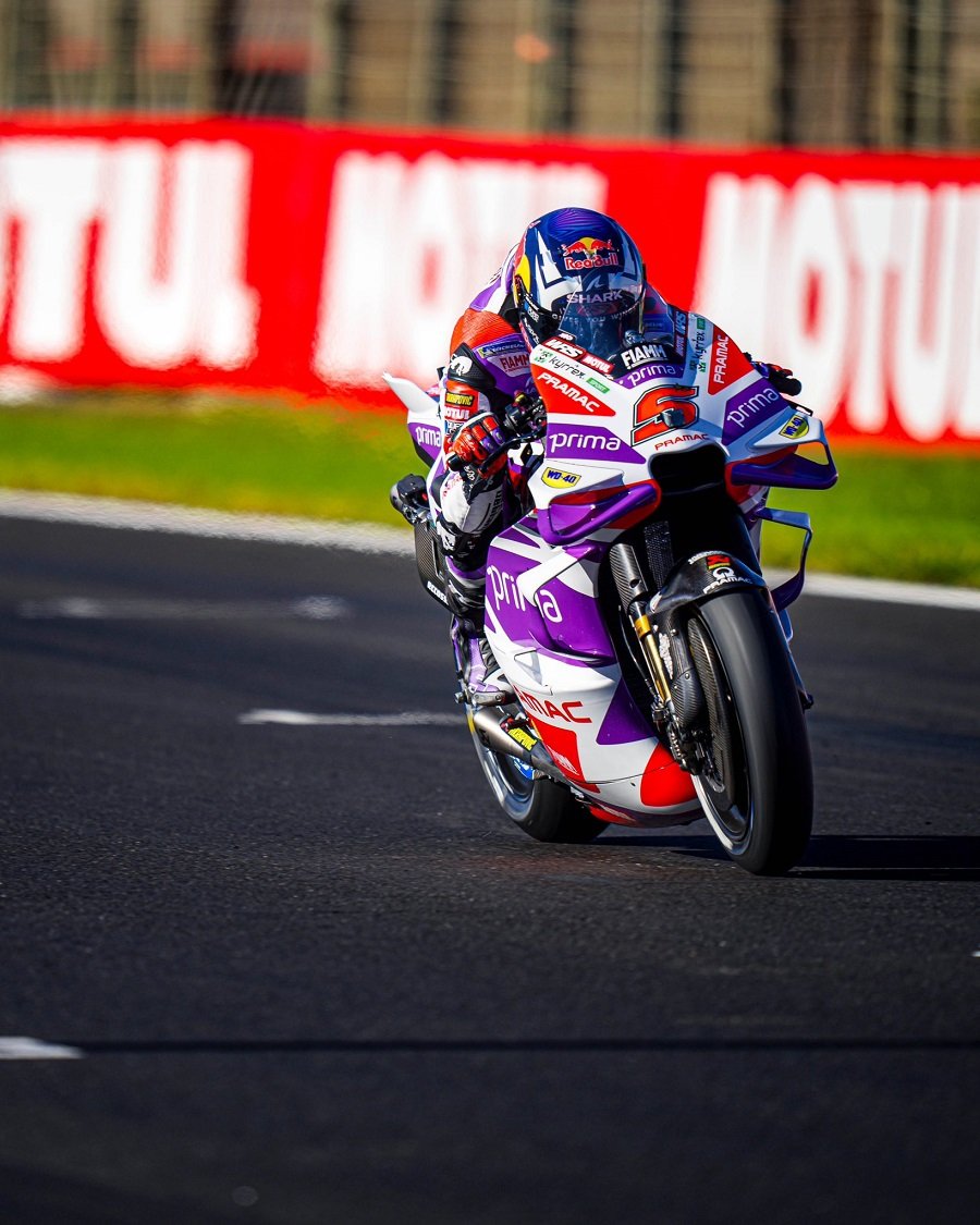 DUCATI คอนเฟิร์ม! 'มาร์ก มาร์เกซ' จะใช้ GP23 ของ 'โยฮันน์ ซาร์โก' ในศึก MotoGP 2024 DUCATI คอนเฟิร์ม! 'มาร์ก มาร์เกซ' จะใช้ GP23 ของ 'โยฮันน์ ซาร์โก' ในศึก MotoGP 2024