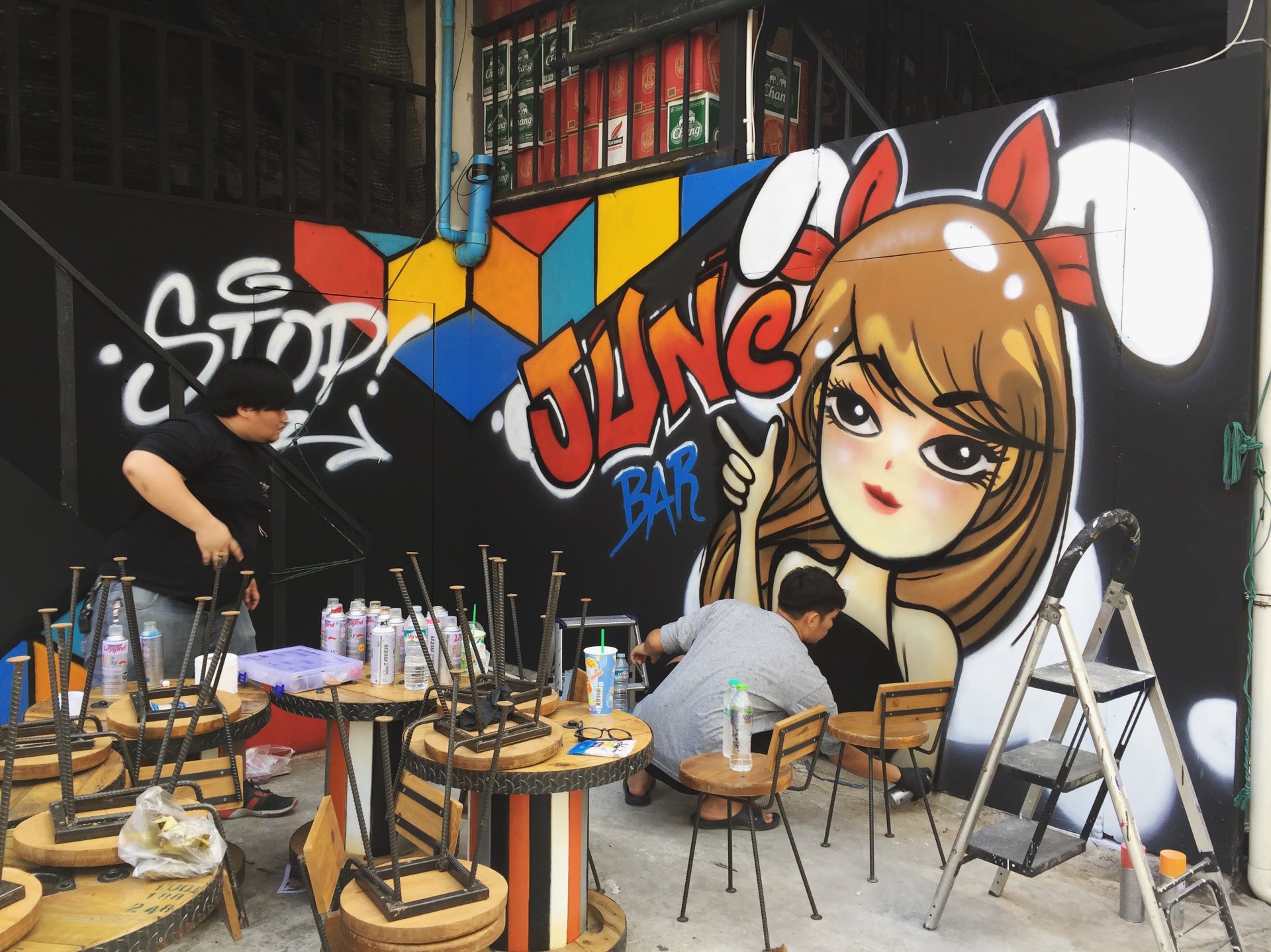 ๋ี"June Bar" Graffiti Painting