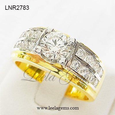 Man's Diamond Ring in 18K Gold