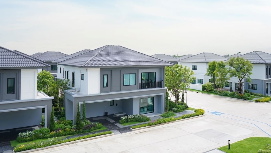 บริทาเนีย เวสต์เกต บ้านสวยสถาปัตยกรรมโดดเด่น  ฟังก์ชันตอบโจทย์ไลฟ์สไตล์ทุกเจเนอเรชั่นในครอบครัว  บริทาเนีย เวสต์เกต บ้านสวยสถาปัตยกรรมโดดเด่น  ฟังก์ชันตอบโจทย์ไลฟ์สไตล์ทุกเจเนอเรชั่นในครอบครัว