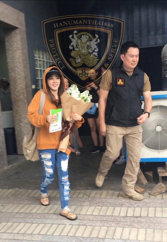 บอดี้การ์ด san dara kpop จากเกาหลี