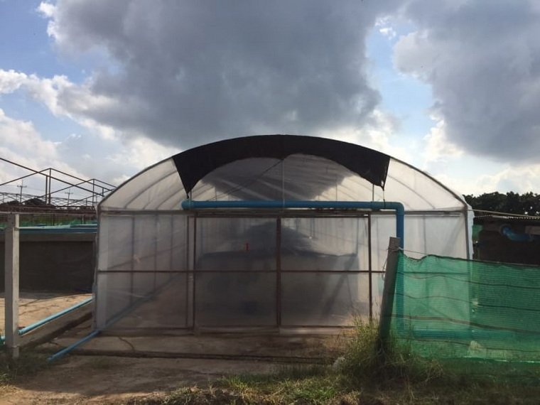 โรงเรือนสำหรับการเพาะสัตว์น้ำ โดยใช้ผืนพลาสติก LLDPE  โรงเรือนสำหรับการเพาะสัตว์น้ำ โดยใช้ผืนพลาสติก LLDPE