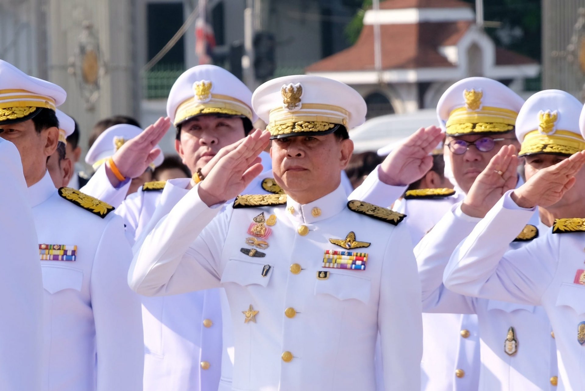 'พีระพันธุ์' ร่วมพิธีวางพวงมาลา เนื่องในวันปิยมหาราช พร้อมคณะรัฐมนตรี