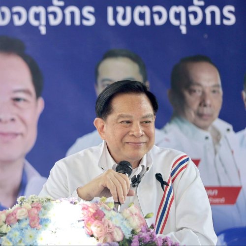 รทสช. เปิดเวทีอบรมกฎหมาย! 'พีระพันธุ์' ชูแนวทางลดค่าไฟได้จริง พร้อมเดินหน้า ดัน 'กองทุนฉุกเฉิน-ใช้หนี้ กยศ. ด้วยงาน' สร้างงาน 3 แสนตำแหน่ง