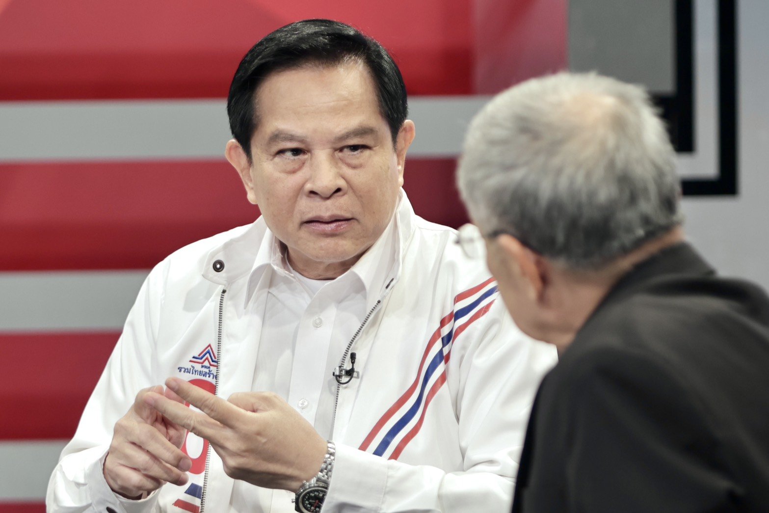 "พีระพันธุ์" ชี้เลือกตั้ง 69 แข่งเดือด!! ทุนเทาไหลทะลักสู่การเมือง ย้ำ! รทสช. ไม่ยอมให้กลุ่มทุนครอบงำ มั่นใจกระแสนิยมพรรคพุ่งขึ้น