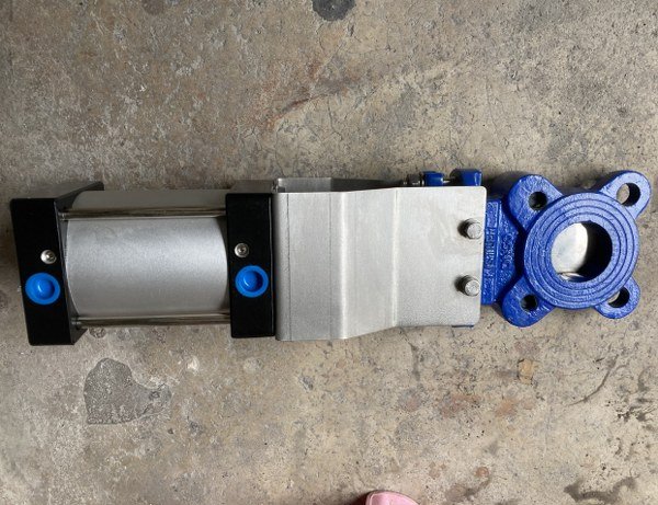 Pneumatic cylinder for gate valves Pneumatic cylinder for gate valves