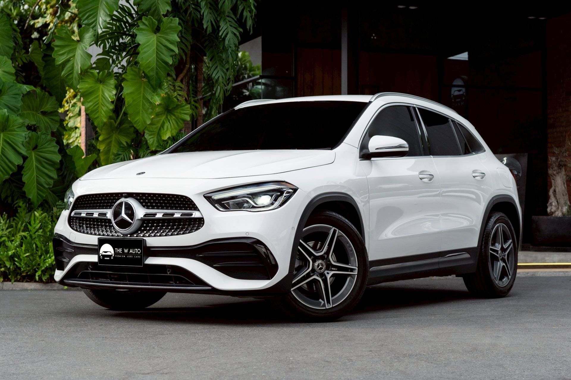 Mercedes-Benz GLA200 AMG Dynamic