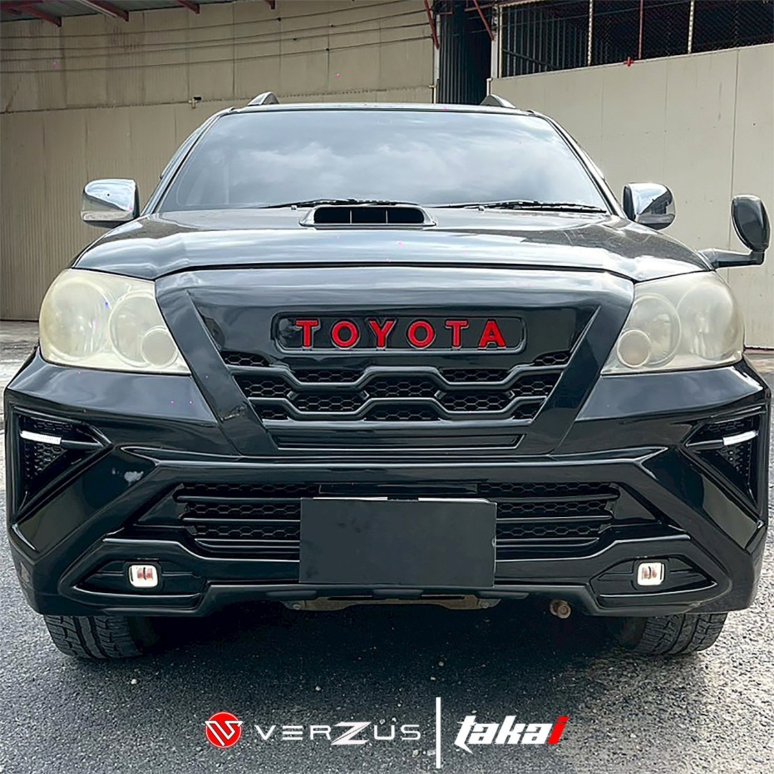 TAKAi FRONT BUMPER FORTUNER 2005-2011