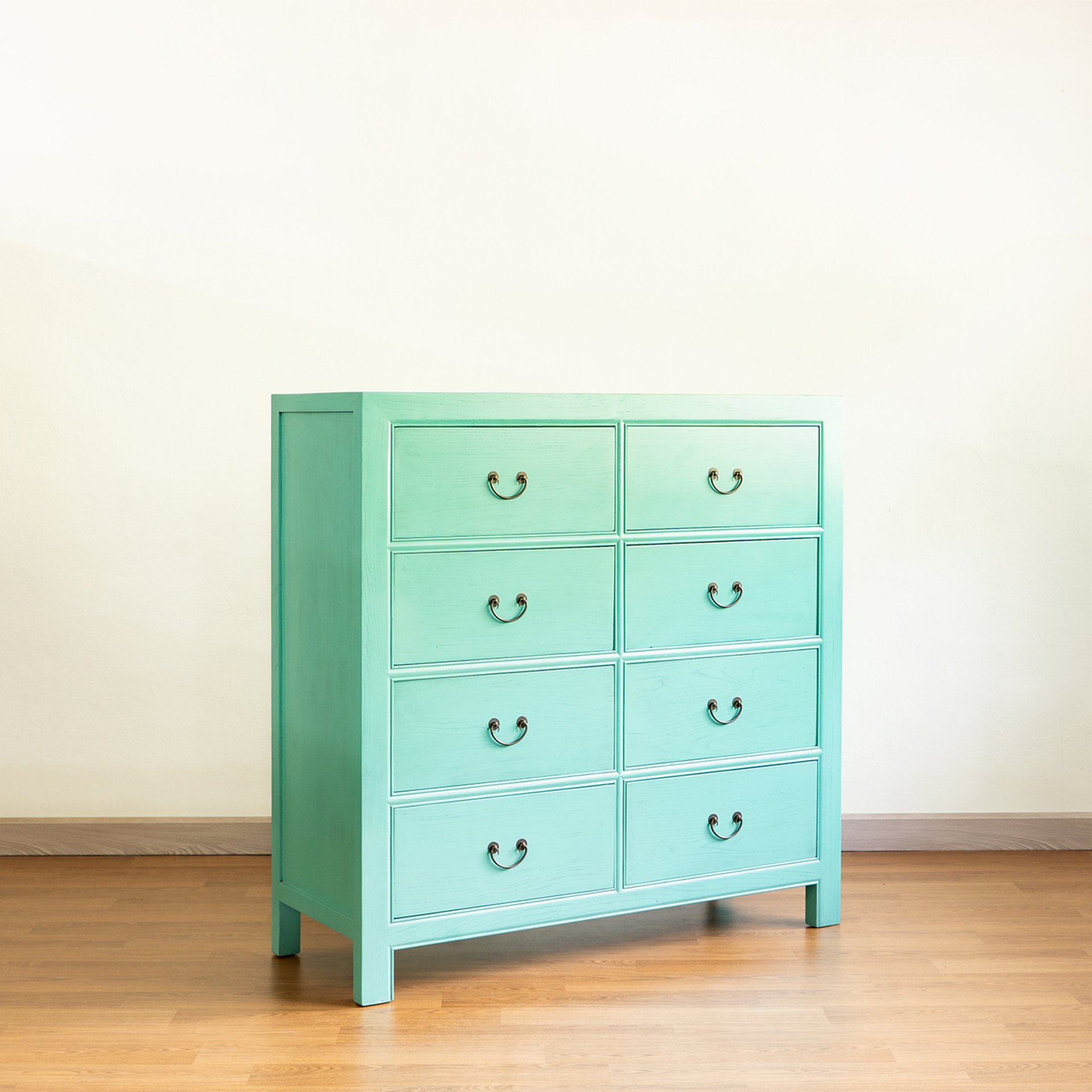 Newly Made 8 Drawers Elm Wood Dresser