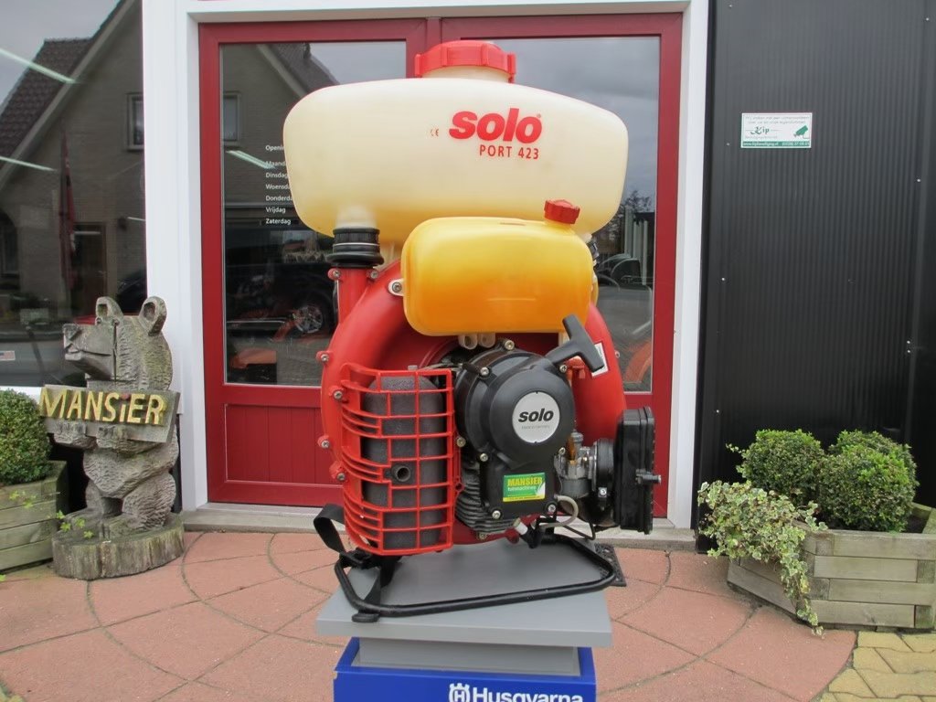 SOLO PORT 423 Backpack Mistblower for Offices and Commercial Buildings: Post-Flood Disinfection on Rattanathibet Road, Nonthaburi, 2026 (B.E. 2569)