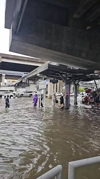 พ่นฆ่าเชื้อหลังน้ำท่วม สุรินทร์ 2569: อำเภอพนมดงรักและอำเภอปราสาท เตรียมโรงเรียน วัด ตลาด และบ้านใต้ถุนให้พร้อมใช้ หลังน้ำลด