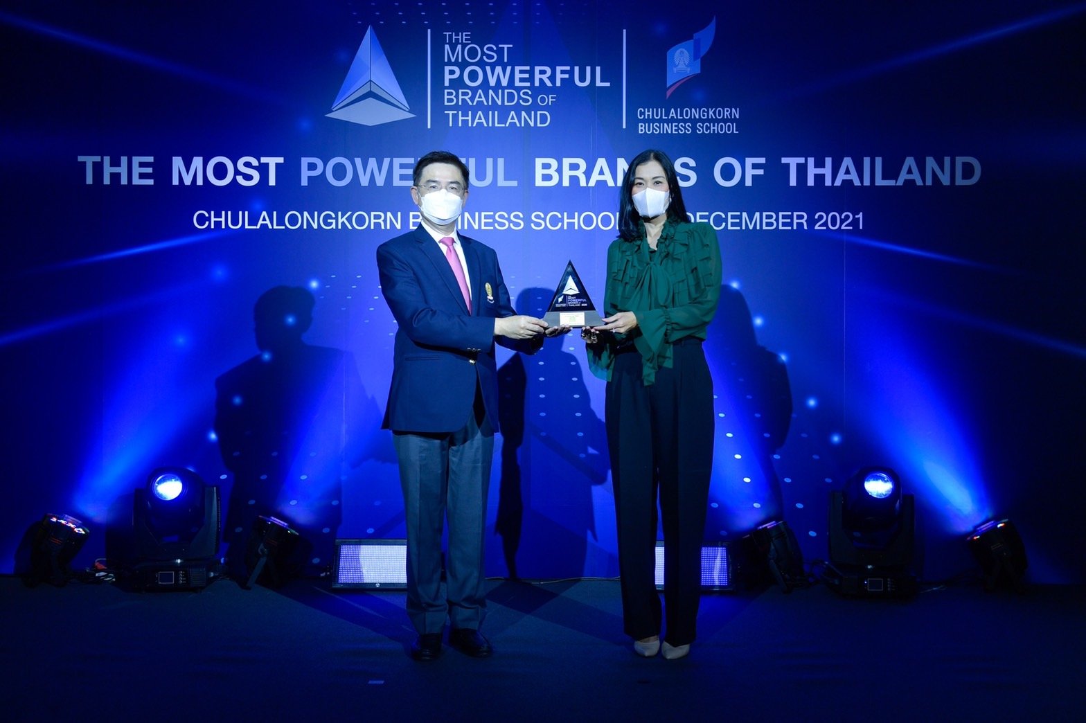 KBANK คว้าแชมป์แบรนด์ทรงพลังที่สุดในหมวดธนาคาร ต่อเนื่องเป็นปีที่ 2    KBANK คว้าแชมป์แบรนด์ทรงพลังที่สุดในหมวดธนาคาร ต่อเนื่องเป็นปีที่ 2