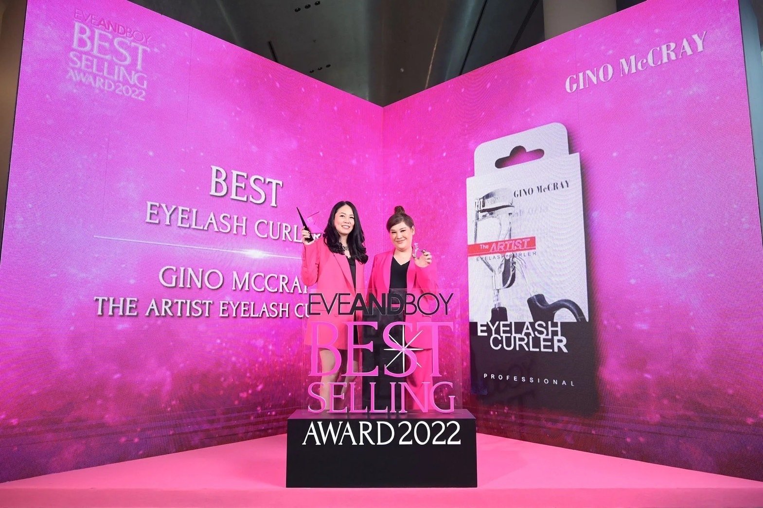 GINO McCRAY คว้ารางวัล EVEANDBOY Best Selling Award 2022
