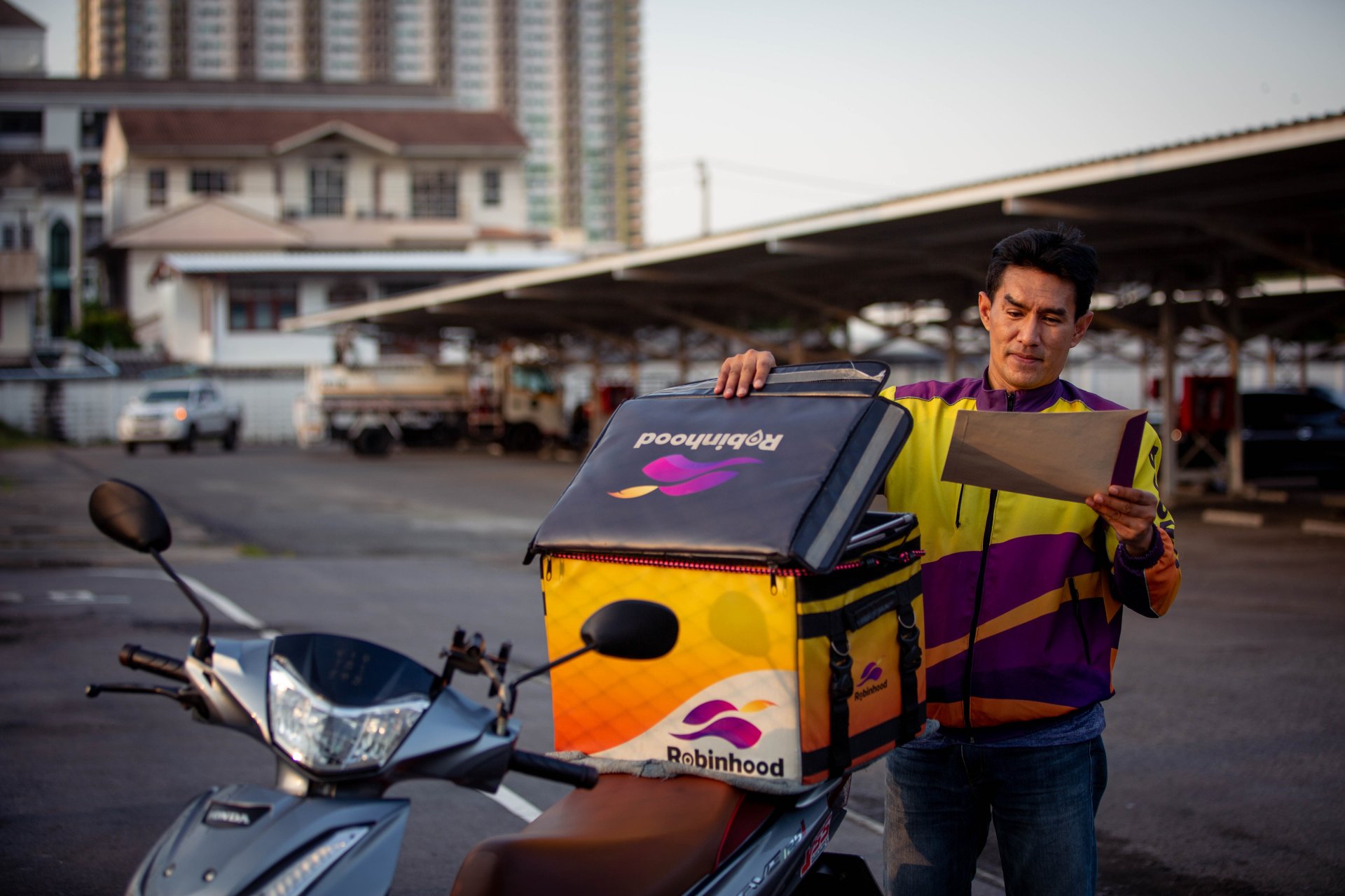 โรบินฮู้ด ขยายขอบเขตบริการเข้าสู่การตรวจสภาพรถยนต์และสำรวจภัยให้กลุ่ม TIPH ก่อนรับ - ส่งของเต็มรูปแบบ ไตรมาส 2