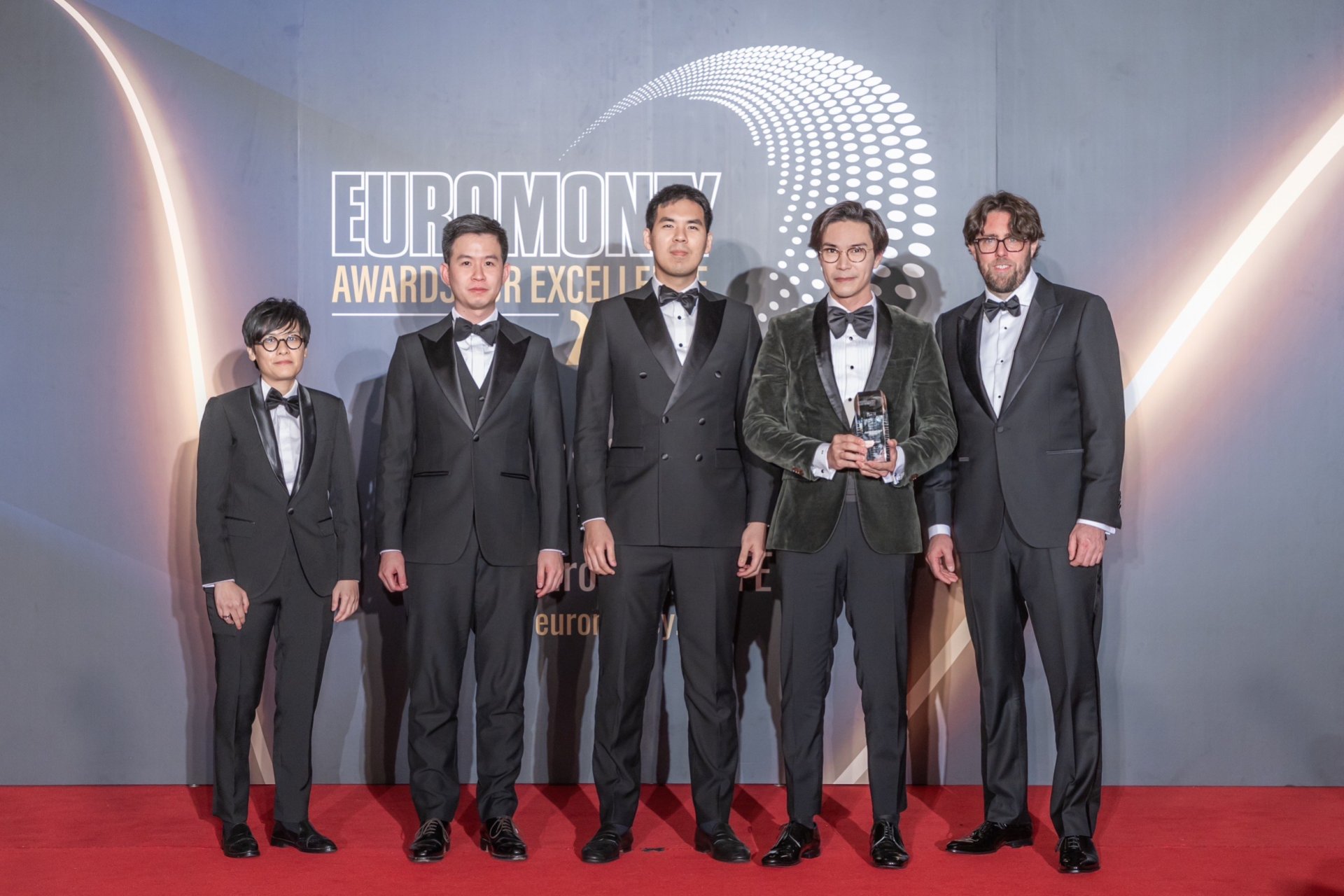 KKPS รับรางวัล Best Investment Bank in Thailand จาก Euromoney การันตีความเป็นผู้นำด้านวานิชธนกิจของไทย